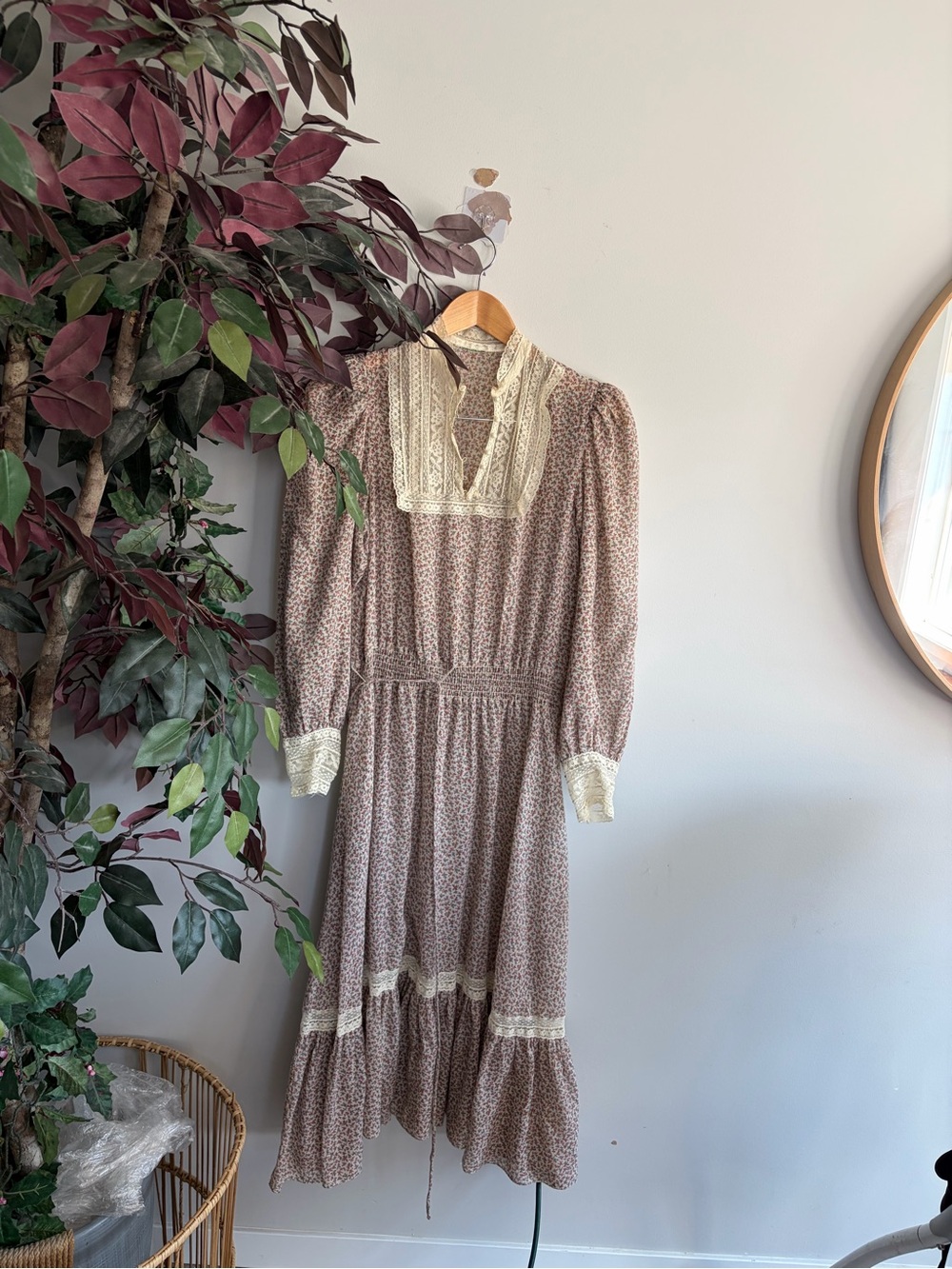 Gunne Sax Cream and Pink Floral Lace-Trim Long Sleeve Midi Dress